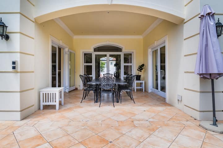 To Let 4 Bedroom Property for Rent in Hout Bay Western Cape